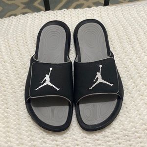 Nike Jordan men hydro slides 11 gently used maybe worn once then foot grew